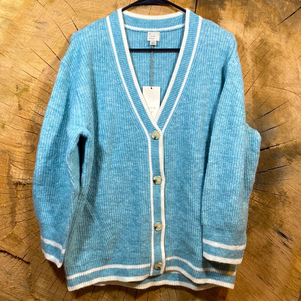 Beautiful button up cardigan. Size small. A New Day